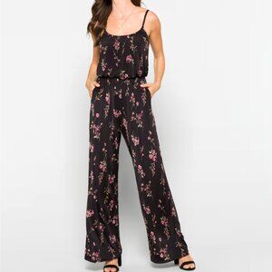 Kaileigh Jumpsuit Size M black floral Stitch Fix
